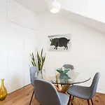 Bairrus Lisbon Apartments - Principe Real I