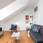 Bairrus Lisbon Apartments - Principe Real I