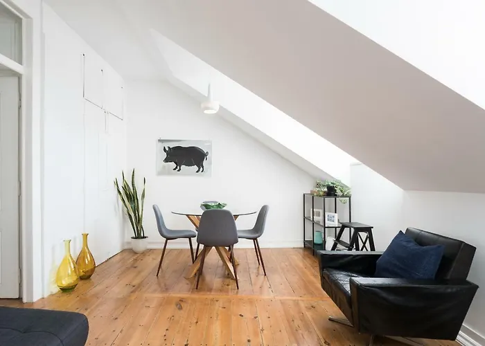 Bairrus Lisbon Apartments - Principe Real I